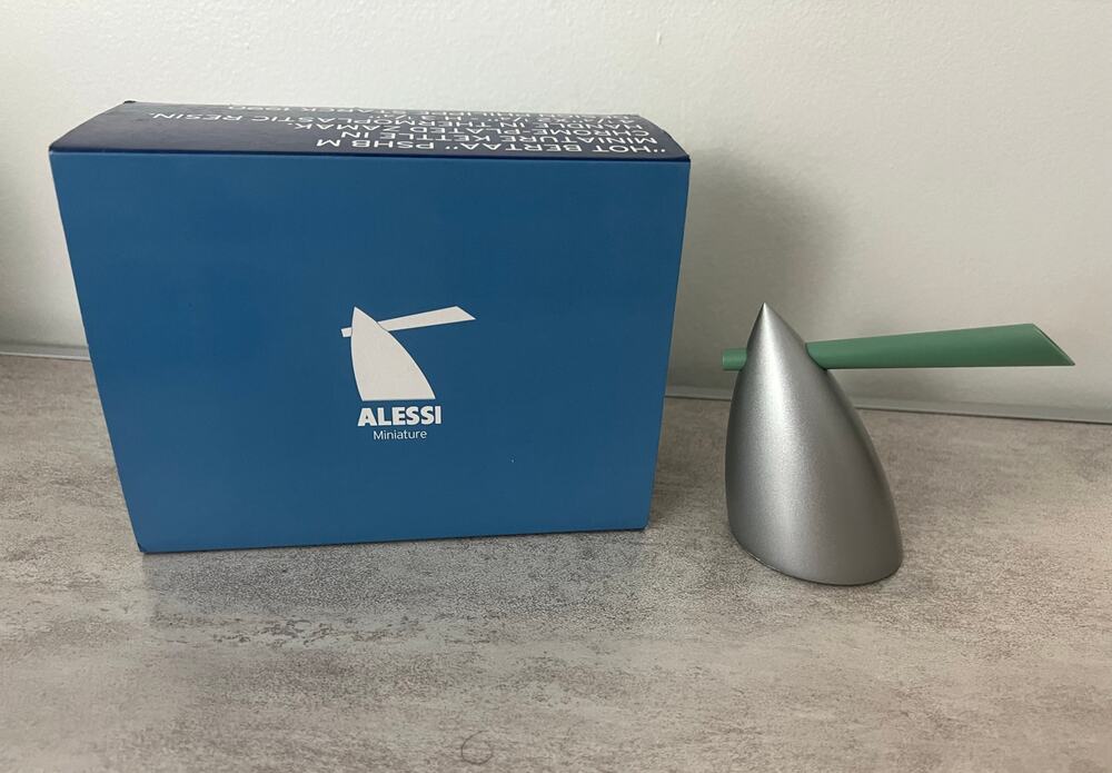Alessi Miniature Hot Bertaa Tea Kettle by Philippe Starck 1990 PSHB M NIB